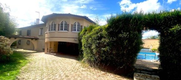 4 bedrooms House in Aire-sur-l'Adour, France No. 107138 3