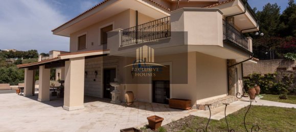 21-Zimmer Villa in Messina, Italy, Nr. 219496 19