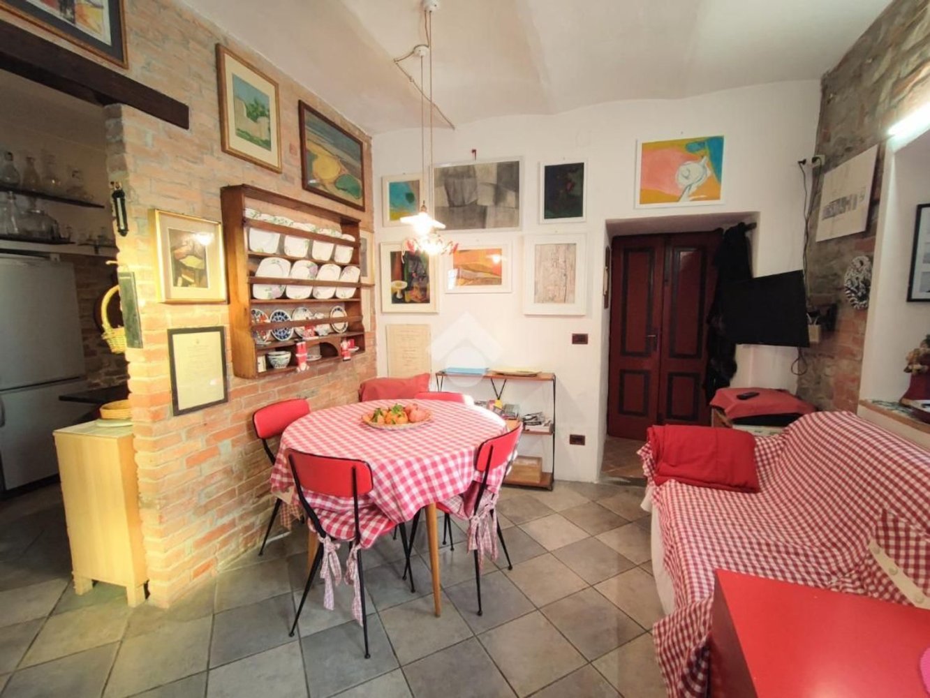 6 rooms House in Cerreto Grue, Italy No. 206172