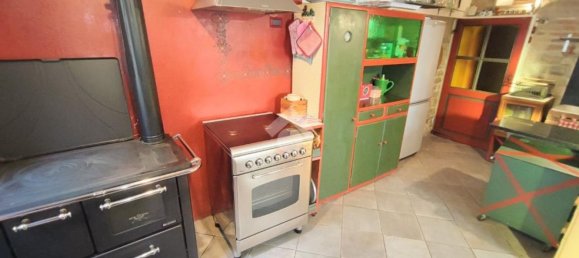 6 rooms House in Cerreto Grue, Italy No. 206172 9