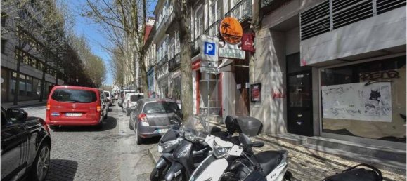 Gewerbliche Immobilie in Porto, Portugal 350m², Nr. 61817 23