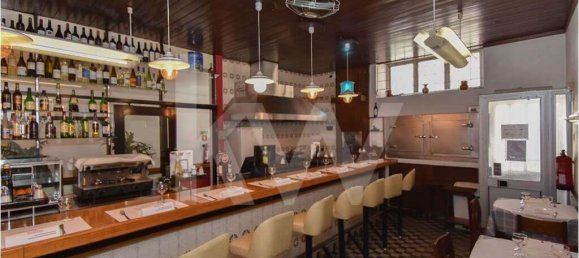 Gewerbliche Immobilie in Porto, Portugal 350m², Nr. 61817 19