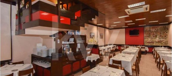 Gewerbliche Immobilie in Porto, Portugal 350m², Nr. 61817 7