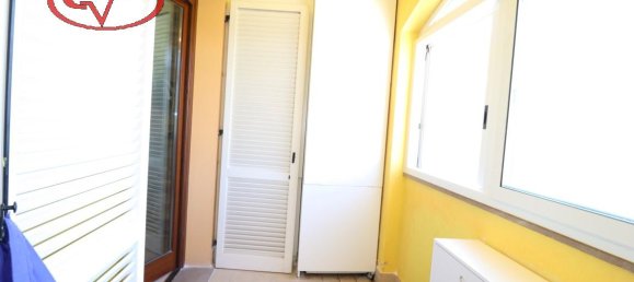 4-salle Appartement à Montevarchi, Italy No. 234962 3
