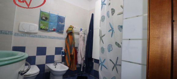 4-salle Appartement à Montevarchi, Italy No. 234962 9