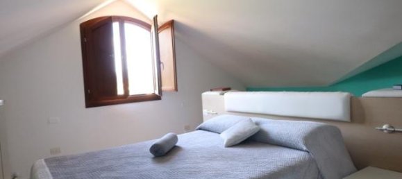 4-salle Appartement à Montevarchi, Italy No. 234962 13