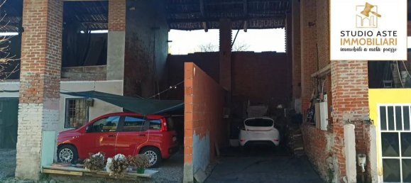 4 bedrooms House in Strambino, Italy No. 11822 16