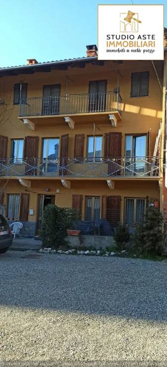 4 bedrooms House in Strambino, Italy No. 11822