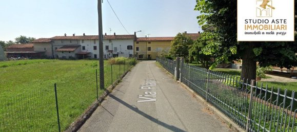 4 bedrooms House in Strambino, Italy No. 11822 22