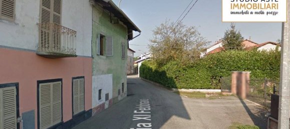4 bedrooms House in Strambino, Italy No. 11822 23