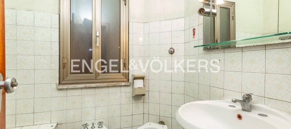 3 bedrooms Apartment in Rome, Italy No. 126172 9