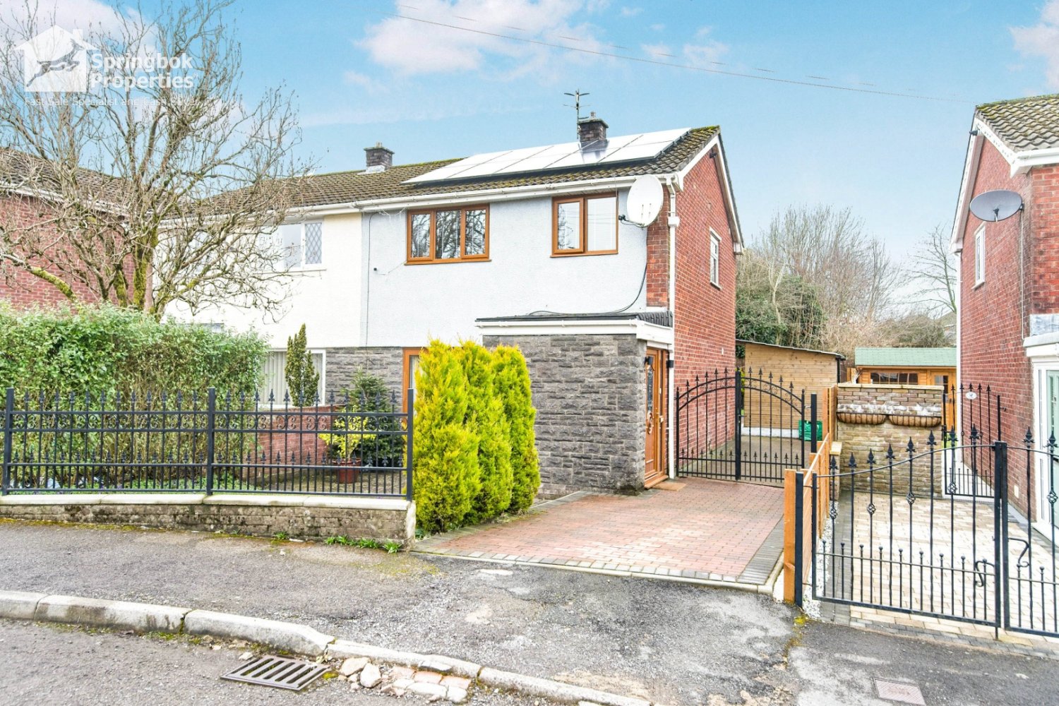 Casa en Tredegar, United Kingdom No. 2150