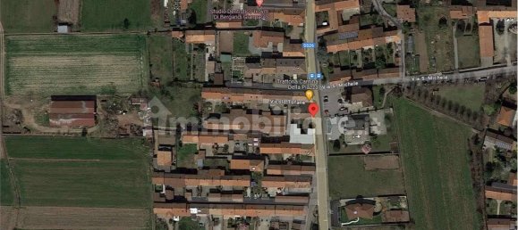 3 bedrooms House in Caluso, Italy No. 207249 5