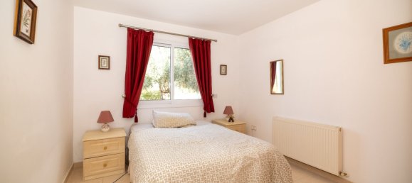 4 bedrooms Villa in Steni, Cyprus No. 21699 9