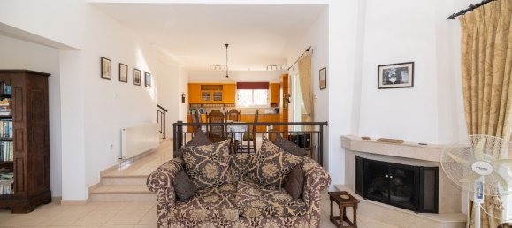 4 bedrooms Villa in Steni, Cyprus No. 21699 12