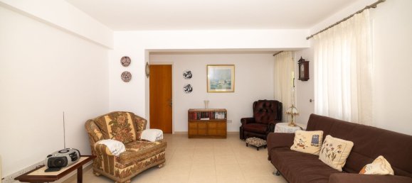 4 bedrooms Villa in Steni, Cyprus No. 21699 6