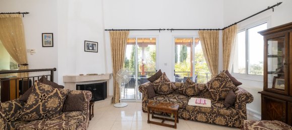 4 bedrooms Villa in Steni, Cyprus No. 21699 21
