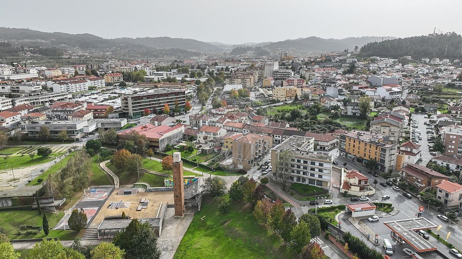 255m² Building in Fafe, Portugal No. 70781