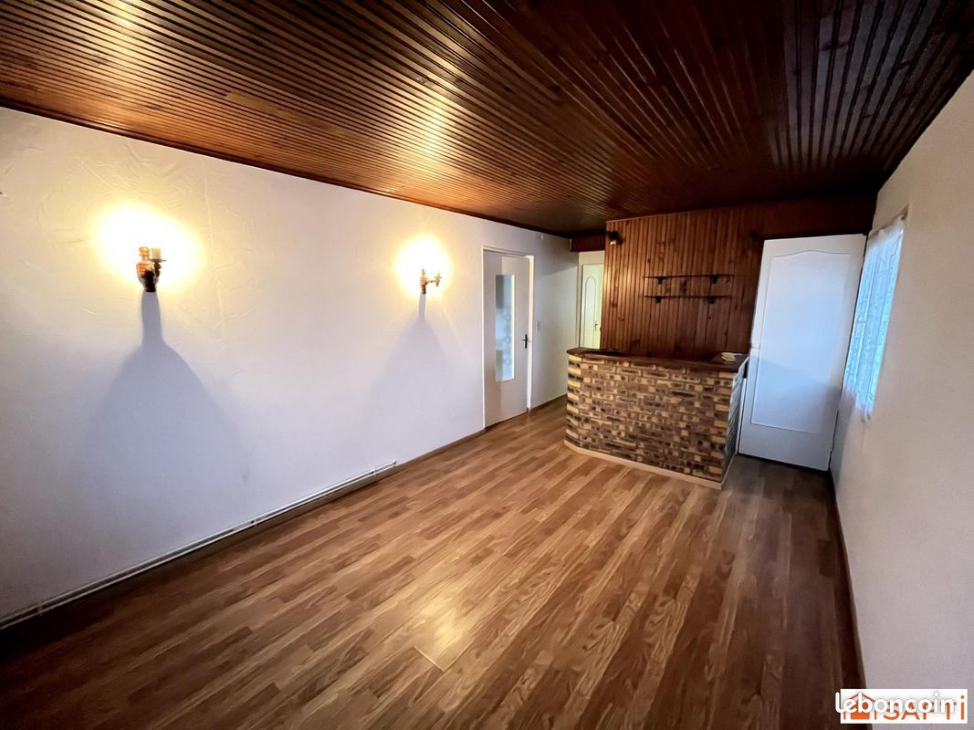 2 غرف نوم منزل في La Ferte-Chevresis, France رقم 70752