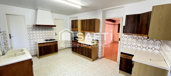 Casa T2 em La Ferte-Chevresis, France N.º 70752 2