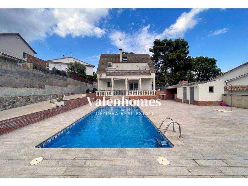 4 bedrooms House in Barcelona, Spain No. 147782