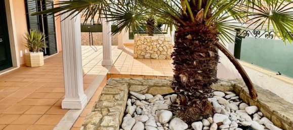 Casa de 4 dormitorios en Armacao de Pera, Portugal No. 122896 7