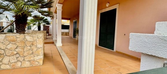 Casa de 4 dormitorios en Armacao de Pera, Portugal No. 122896 4