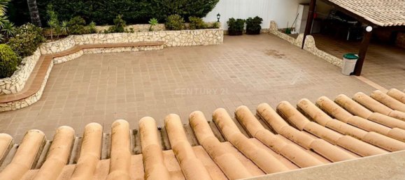 Casa de 4 dormitorios en Armacao de Pera, Portugal No. 122896 2