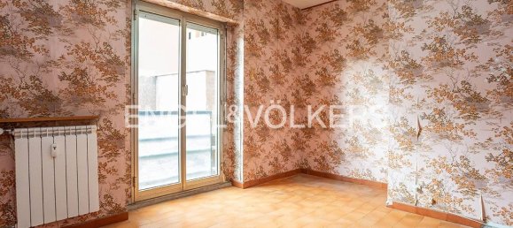 4 bedrooms Apartment in Rome, Italy No. 68743 8