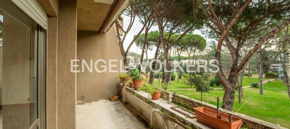 4 bedrooms Apartment in Rome, Italy No. 68743 11