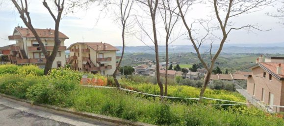 Grundstück in Città Sant'Angelo, Italy 2040m², Nr. 380607 13