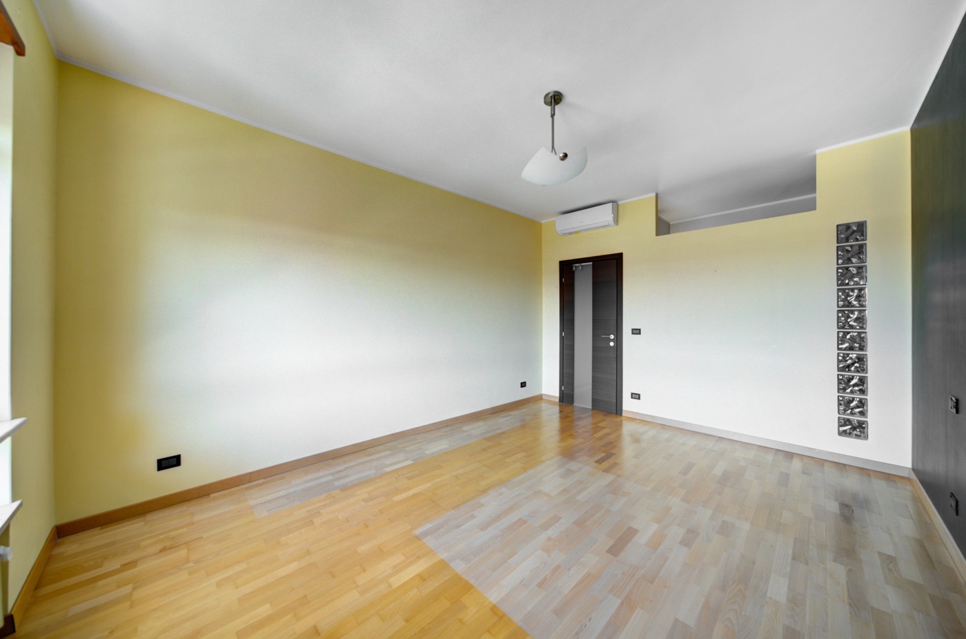 3 bedrooms Apartment in Borgaro Torinese, Italy No. 263654