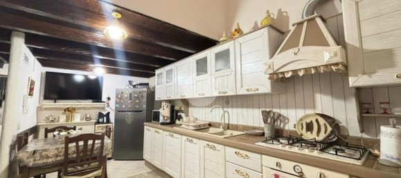 3 Schlafzimmer Wohnung in Castellammare di Stabia, Italy, Nr. 376480 2