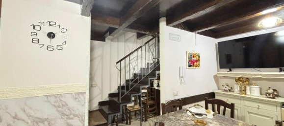 3 Schlafzimmer Wohnung in Castellammare di Stabia, Italy, Nr. 376480 6