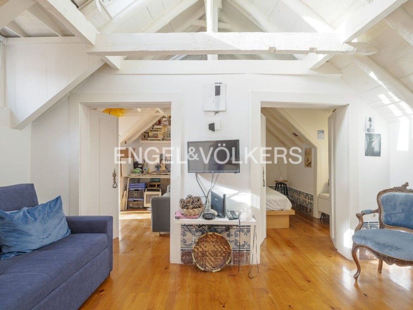 2 bedrooms Apartment in Lisbon, Portugal No. 12553