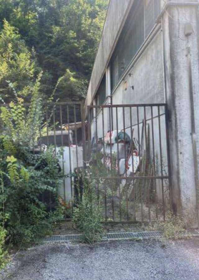 Propiedad comercial de 1 habitación en Ceranesi, Italy No. 99489