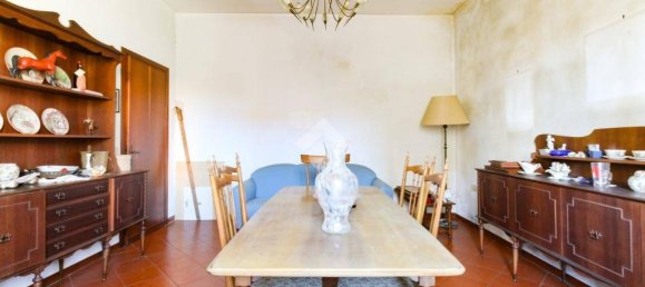 3 bedrooms House in Pisa, Italy No. 48799 4