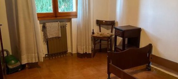 8 rooms Villa in Seravezza, Italy No. 121222 2