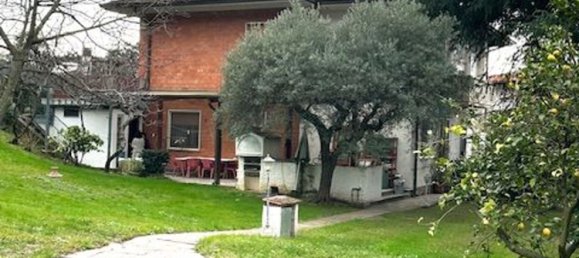 8 rooms Villa in Seravezza, Italy No. 121222 3