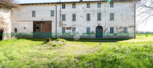 6 bedrooms House in Castelfranco Emilia, Italy No. 167189 8
