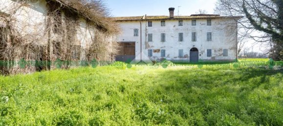 6 bedrooms House in Castelfranco Emilia, Italy No. 167189 6