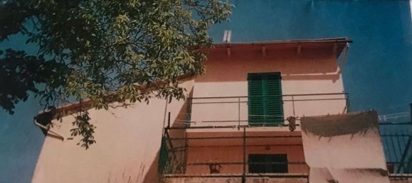 2غرفة منزل في Vicchio, Italy رقم 255933 3