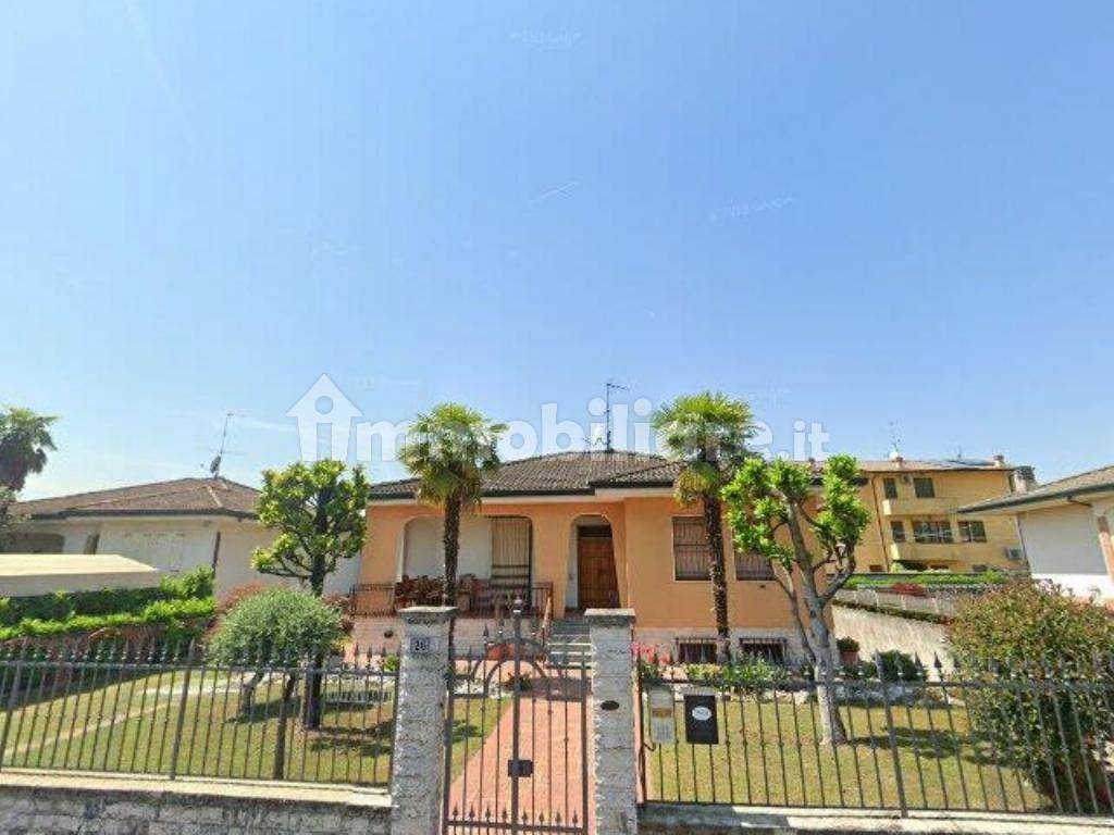 5 bedrooms Villa in Quinzano d'Oglio, Italy No. 59068