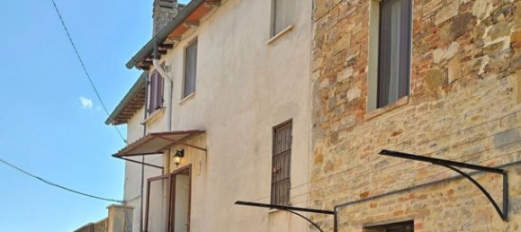 Casa de 5 habitaciónes en Magione, Italy No. 281455 6