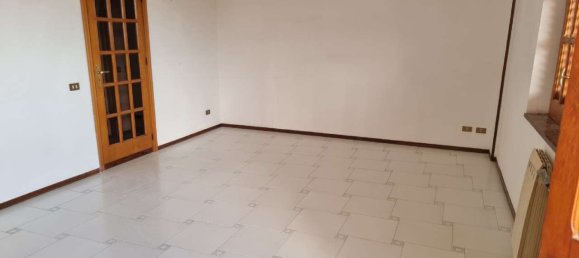 4 rooms Apartment in Palermo, Italy No. 52285 2
