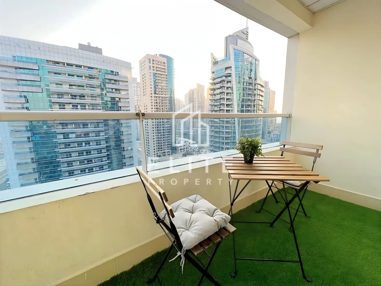 Studio à Dubai Marina, UAE No. 113203