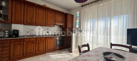 3 Schlafzimmer Wohnung in Livorno, Italy, Nr. 354578 3