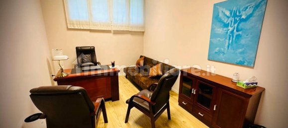 5 rooms Office in Milan, Italy No. 355709 21