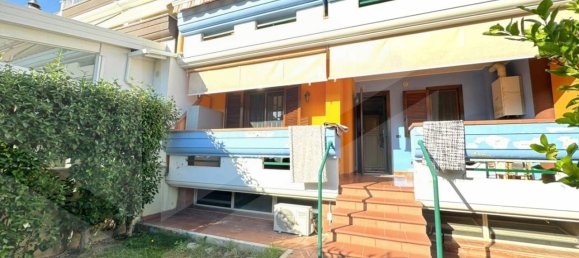 Вилла с 5 комнатами в Барлетта, Италия № 26636 30