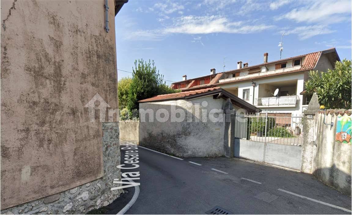 4 bedrooms House in Prevalle, Italy No. 323749